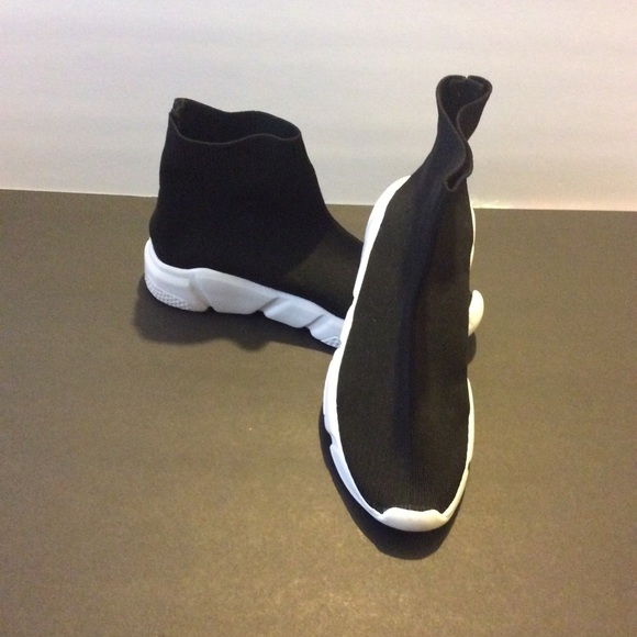 FOREVER SOCK SHOES CASUAL SPEED TRAINER SIZE 7.5 - Picture 8 of 8